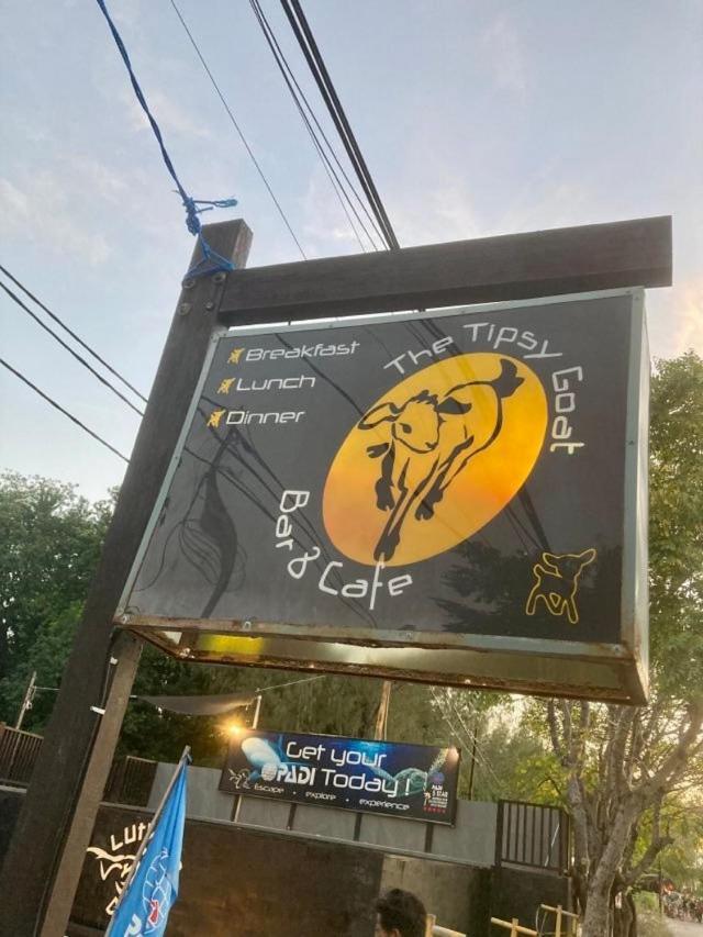 루트왈라 방갈로 길리트라왕안 외부 사진